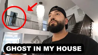 THERES A GHOST IN MY HOUSE!! (VLOGTOBER EPISODE 2)