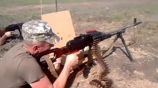 Machine gun Kalashnikov PKM   Super place! Пулемет Калашникова ПКМ  Супер очередь!