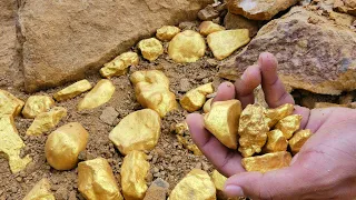 Amazing! Find Gold Nuggets at Mountain, the Treasure are expensive in the world, Gold Panning