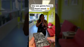 You don��t wanna miss this out ! Watch till the end �潘� #shorts #prank #apple #iphone #ios #fyp #funny