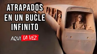 QUEDAN ATRAPADOS EN UN BUCLE TEMPORAL Y PASAN AÑOS DENTRO DE UN TREN (En 12 Minutos) | Resumen