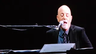 Billy Joel sings "Frosty The Snowman" 12/20/21