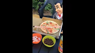 Slappy doll orders Danny a special Pizza surprise! Slappy & Danny living dummies.ASMR. Funny & yuck!