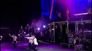 Justin Bieber - One less lonely Girl HD 2011 Live