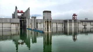 Sailing through ship lift of the Yangtze Three Gorge dam