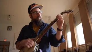 Breaking up Christmas - Clawhammer Banjo
