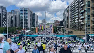 Leeds United TAKE OVER Wembley Way👏