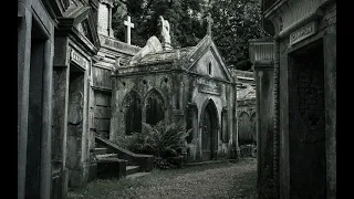 Haunted Highgate Cemetery | 4K