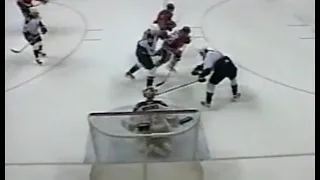 Alexei Zhamnov scores vs Coyotes for Blackhawks (28 nov 2002)