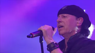 Scorpions - Wind Of Change (Live)