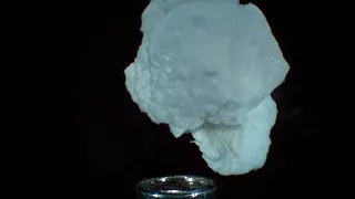 Cópia de Popping Popcorn at 15,000 FPS Ultra Slow Motion    Super Macro