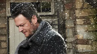 Blake Shelton - Santa's Got a Choo Choo Train (Audio)