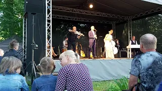 The Swingers-Isa tuli koju