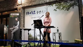 가수휘서  버블시스터즈--하늘에서 남자들이 비처럼내려와