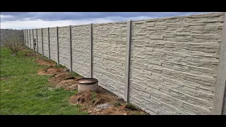 Stavba betonového oplocení