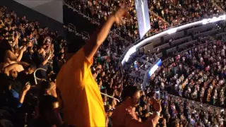 Nate Diaz vs  Conor McGregor UFC 202 entrance crowd reactions