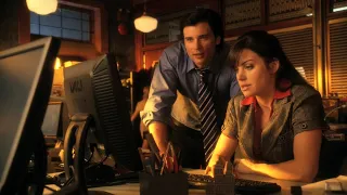 Smallville || Crossfire 9x06 (Clois) || Clark & Lois Talk Online Dating Profiles [HD]