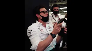 Toto Wolff reacts to Lewis Hamilton's lock-up...