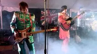 Sgt Pepper Reprise/A Day In The Life - Rubber Soul The Tribute
