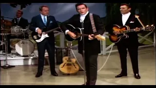 Johnny Cash - Ring of Fire (Live on the Grand Ole Opry, 1968)