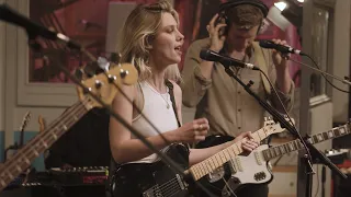 Wolf Alice: How Can I Make It Ok? – Live (The Pool Sessions)