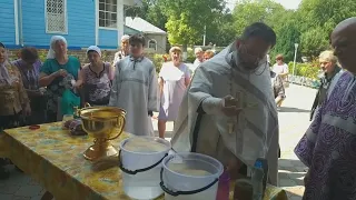 Молебен на освящение воды и мёда