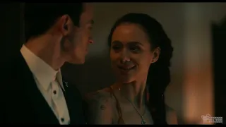 The Invitation (2022) - Kissing Dracula Scene