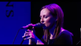 Julie Fowlis - 'Hùg air a Bhonnaid Mhor'