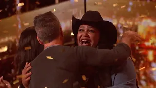 Judges Golden Buzzer! Chapel Hart Wows The Judges With Original, "You Can Have Him Jolene" |AGT 2022