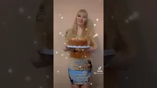 С днём рождения меня!)🥳🥳🥳🥰🥰🥰🐝🐝🐝