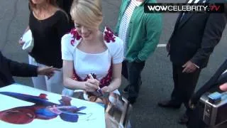 Sexy Emma Stone mobbed by fans for autographs at 'Amazing Spiderman' film Premiere