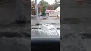 Прорыв водопровода в центре Саратова