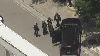 Donald Trump motorcade arrives at Miami court | AERIAL VIEW