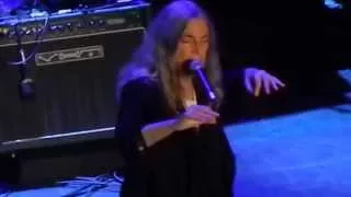 Patti Smith Talks & performs Land 40th Anniversary Horses Show Beacon Theater 11-10-2015