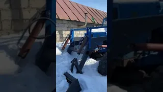 Первый запуск трактора после зимы