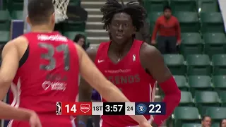 A bigtime dunk by Johnathan Motley!
