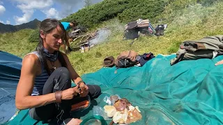 Una giornata in alpeggio con Pamela Maggioni  e le sue pecore Val Visdende (BL)