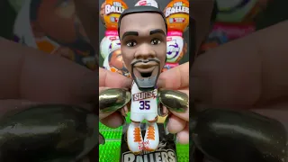 5 Surprise MINI BRANDS NBA Ballers Mystery Capsule Mini Figures