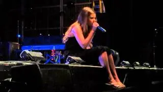 Jacquie Lee - Pretty Hurts (Live - The Voice Tour 2014)