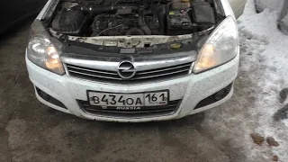 Замена ламп габаритов на Opel Astra H за 15 минут.