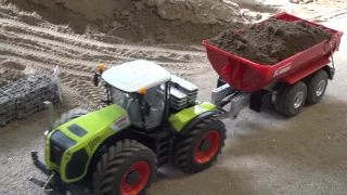 Claas Xerion 5000 with Krampe HP 20