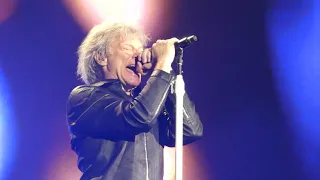 Bon Jovi - In These Arms - David singing - München - Munich - 05.07.19 - Olympiastadion