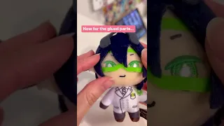 How to remove accessories from Nui Plush!