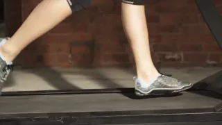 Terra Plana - Learning the skill of barefoot running