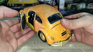 Volkswagen Beetle (Bumblebee) 1/24
