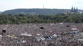 Prag: 250.000 demonstrieren gegen Premierminister Babis