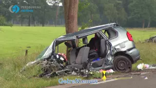 Autodief rijdt frontaal op auto met gezin, kind (4) overleden