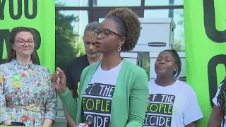 Activists turn in petition signatures | FOX 5 News