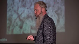 Искусство - как экспедиция за новыми открытиями. | Vasiliy Slonov | TEDxPloschadMira