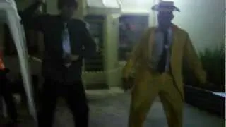 Yagami Raito e O Máscara dançando Oppan Gangnam Style